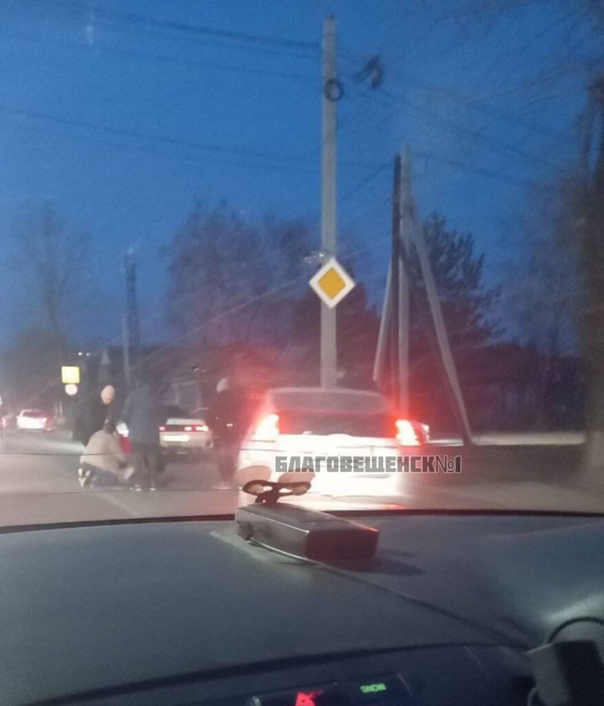 В Благовещенске водитель иномарки сбил 85-летнюю бабушку
