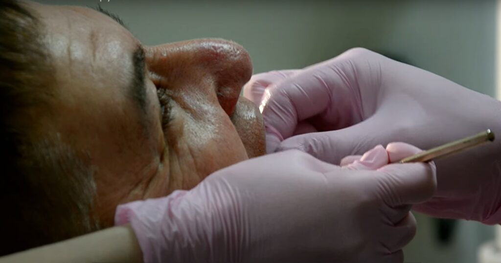 Все делают это неправильно: стоматолог рассказал, как, чем и когда нужно чистить зубы