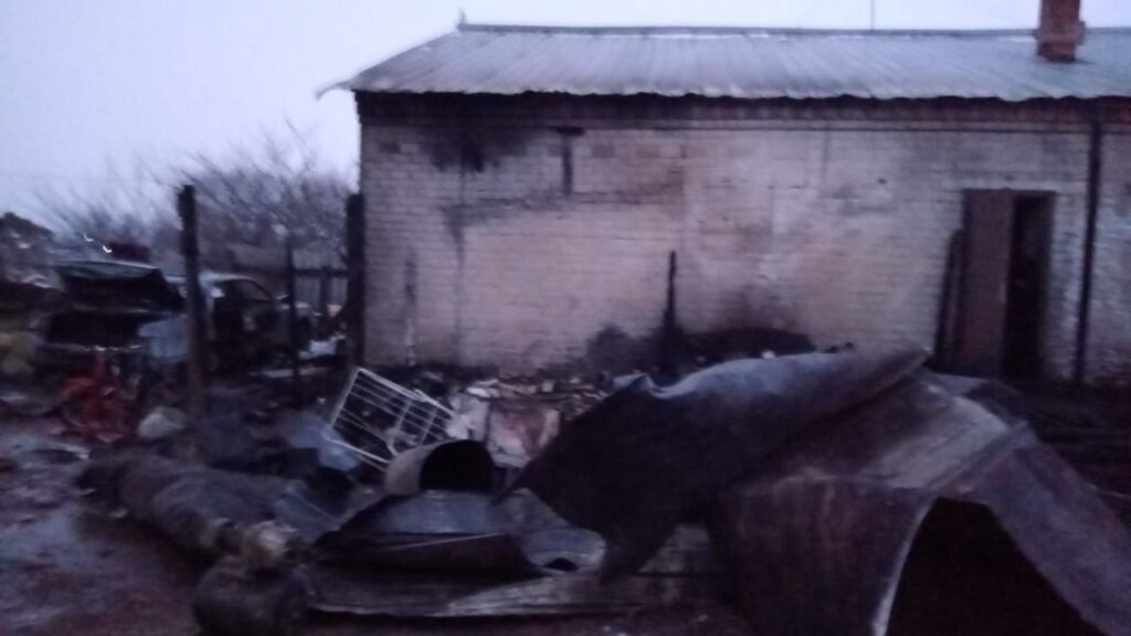 Погибших нет, но всё сгорело: амурчан просят о помощи