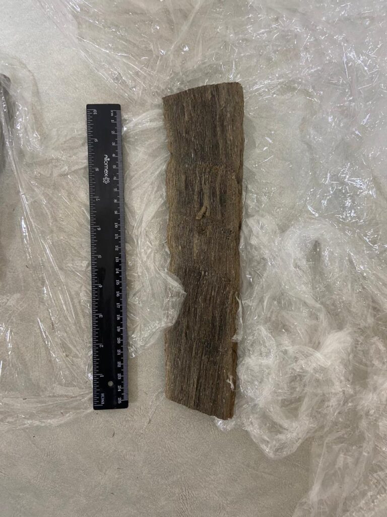 Амурские пограничники нашли контрабанду под одеждой у иностранки