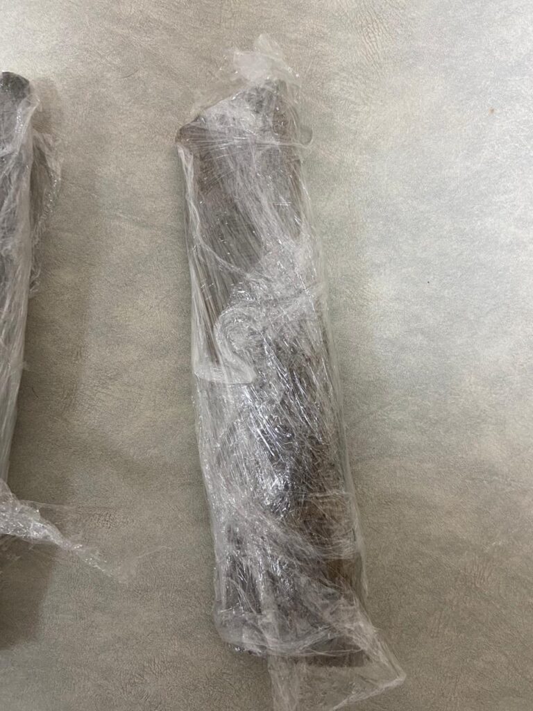 Амурские пограничники нашли контрабанду под одеждой у иностранки