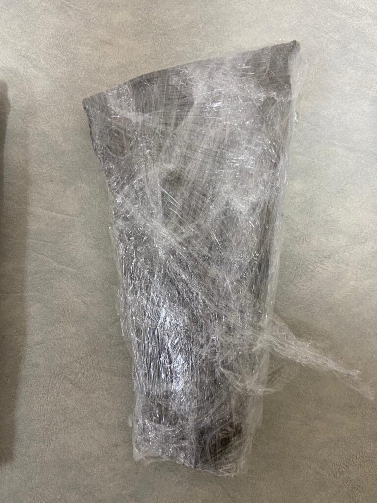 Амурские пограничники нашли контрабанду под одеждой у иностранки