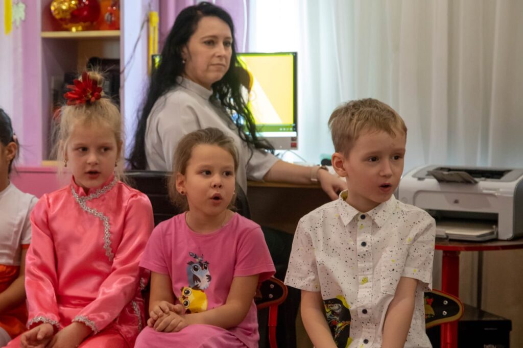 В детсадах Благовещенска начали учить китайский язык