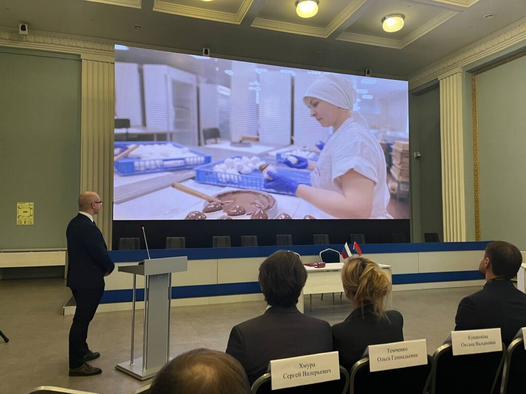 В Москву на презентацию Амурской области приехала делегация Белоруссии из 40 человек