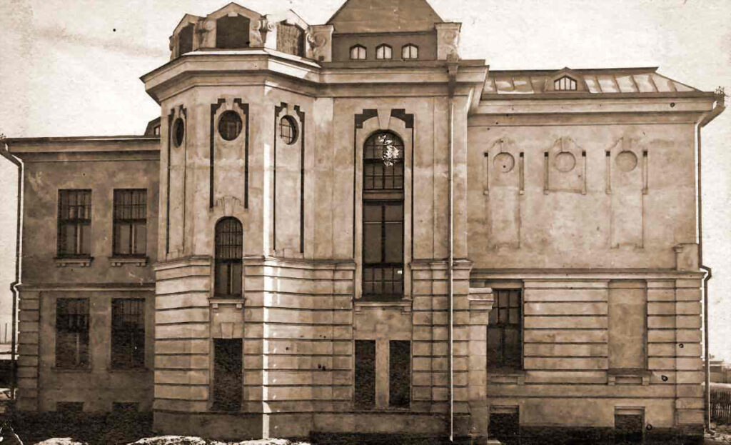 Училище памяти Отечественной войны 1812 года Благовещенск