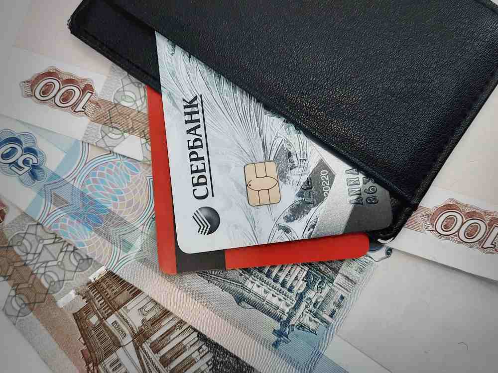 В 2023 году в России зарплаты выросли почти на 70 %