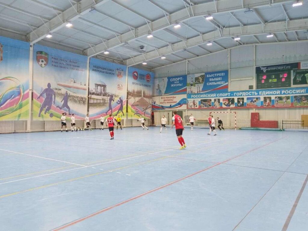 Амурские футболисты борются за один миллион от губернатора Приамурья