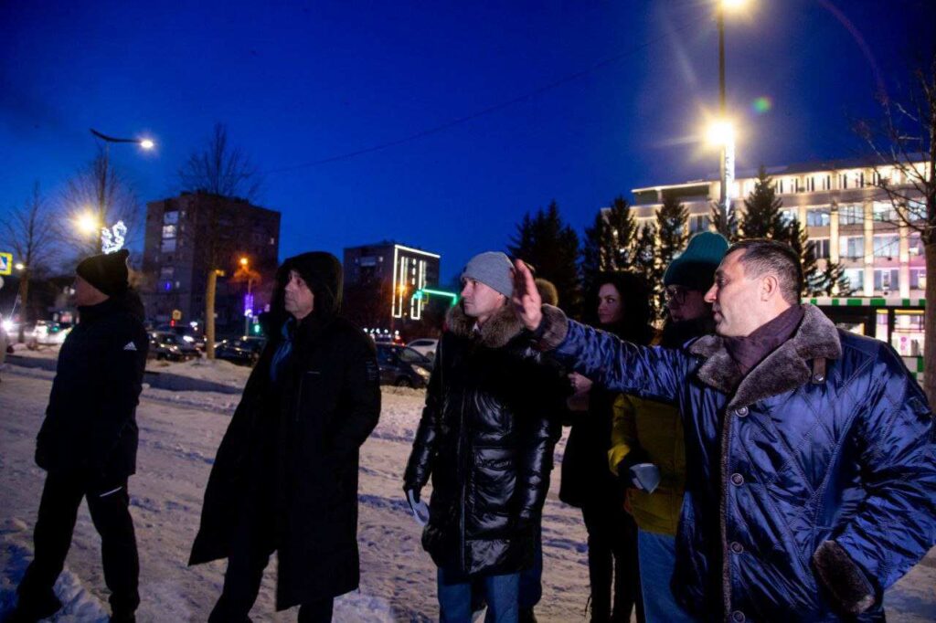 Мэр Благовещенска пообещал открыть горки на набережной к 23 декабря