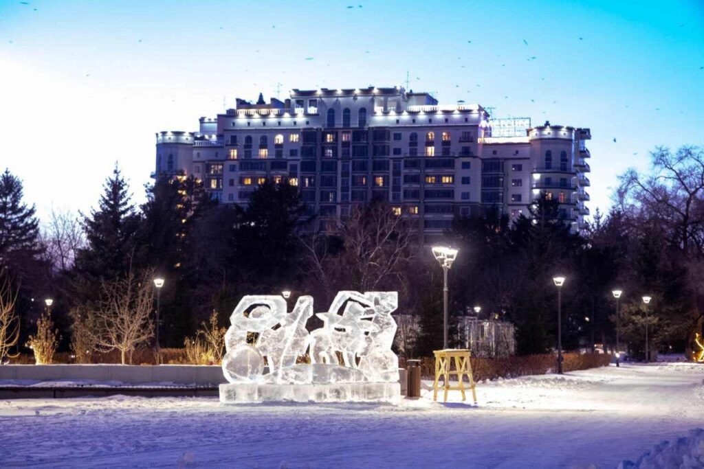 Мэр Благовещенска пообещал открыть горки на набережной к 23 декабря