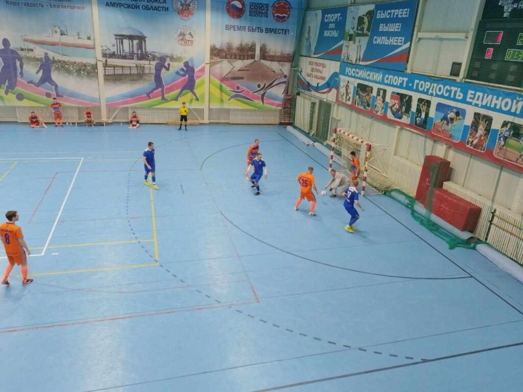 Амурские футболисты борются за один миллион от губернатора Приамурья