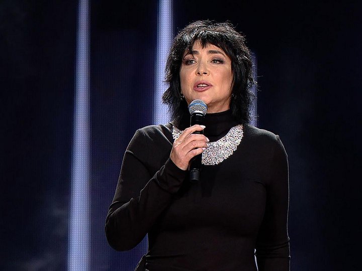 Певица Лолита