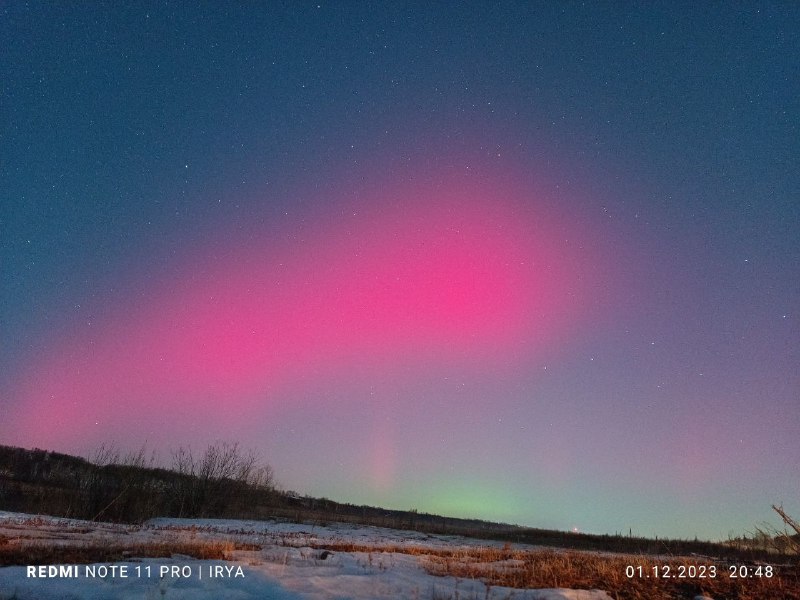 Дождались: амурчане наблюдают полярное сияние