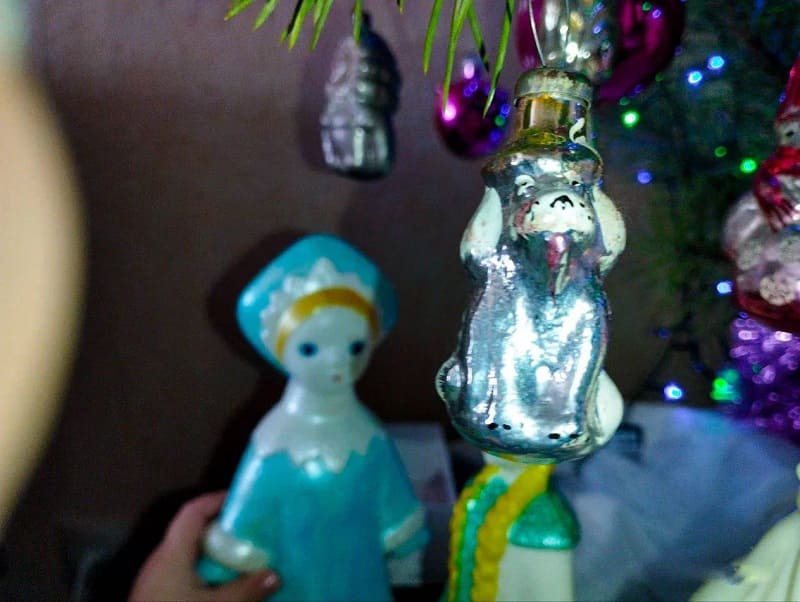 Как украсить елку?: подборка идей от Амур.инфо