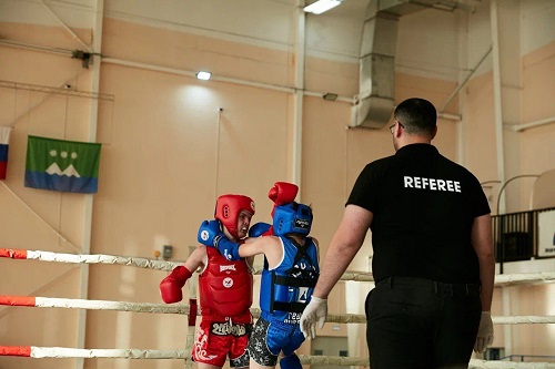 Почти сотню медалей раздали на соревнованиях по муай-тай в Белогорске