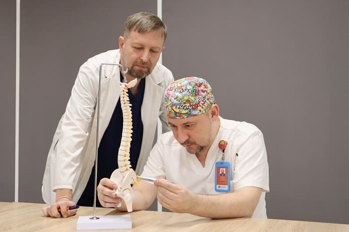 Амурские нейрохирурги прооперировали новорожденного с редкой патологией