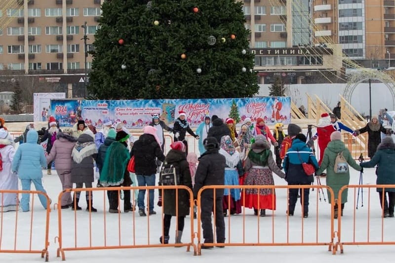 бег в костюмах