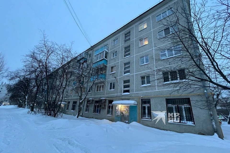 В Екатеринбурге пьяный отец выбросил годовалую дочь с пятого этажа