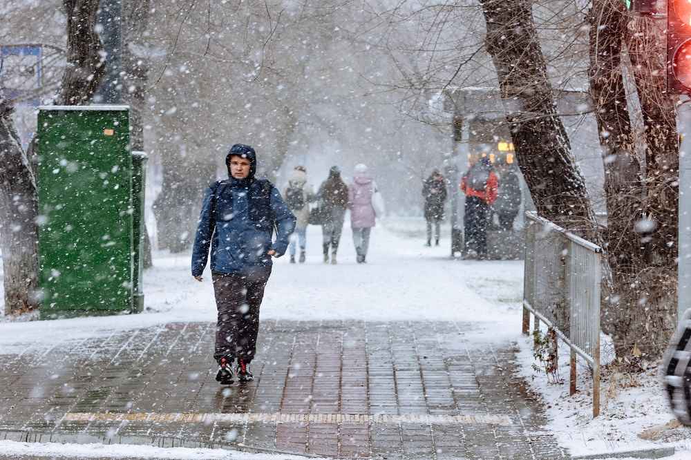 Эксперты рассказали, какую одежду покупать, чтобы не заболеть