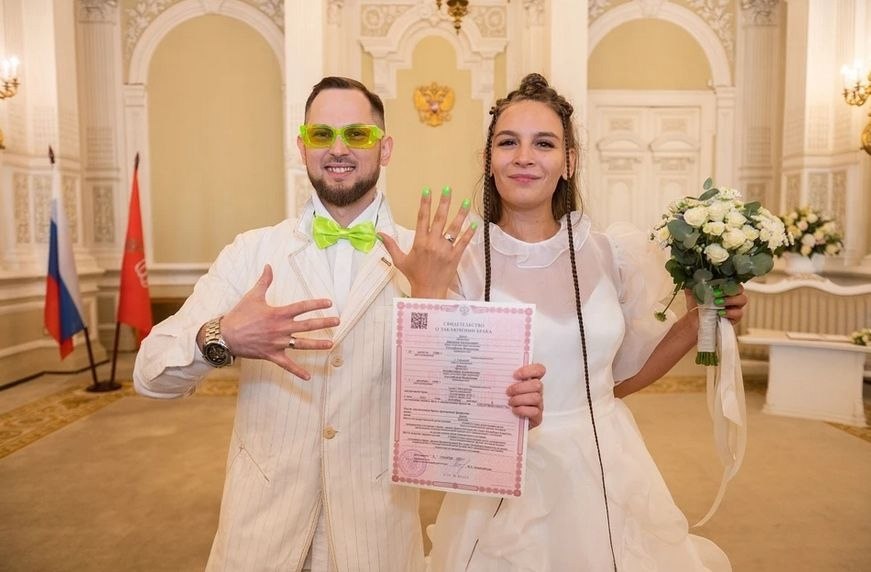 Петербуржцы Джонни Депп и Анджелина Джоли назвали сына Пиаром