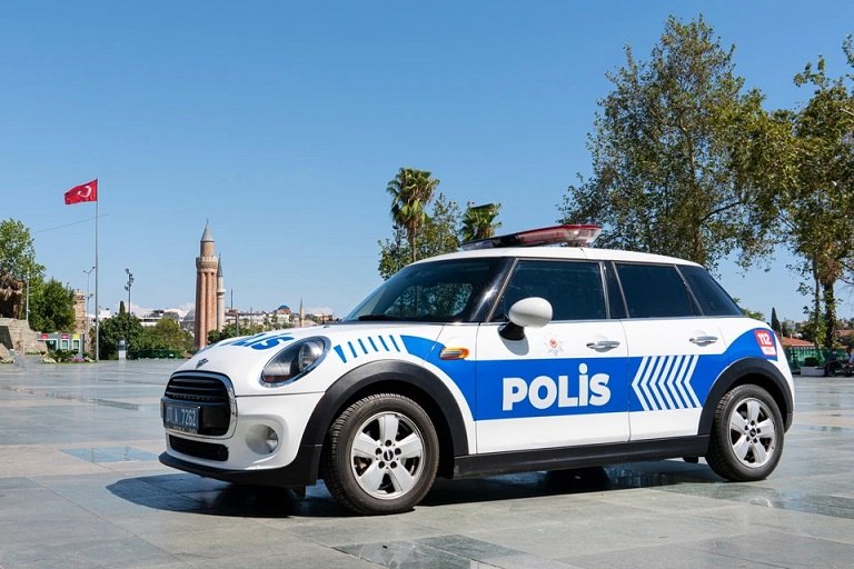 Полиция Турции