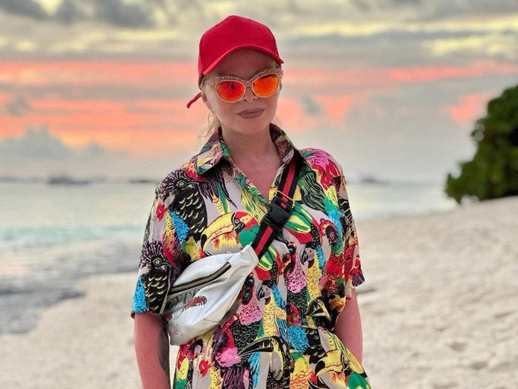 Лариса Долина