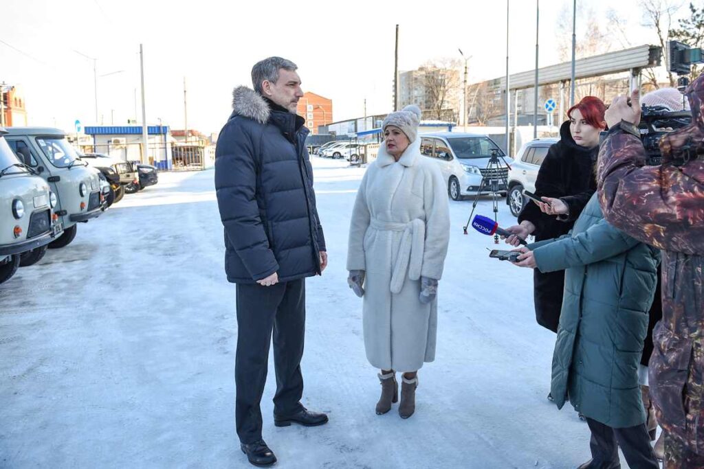 Больницы Приамурья получили новые автомобили