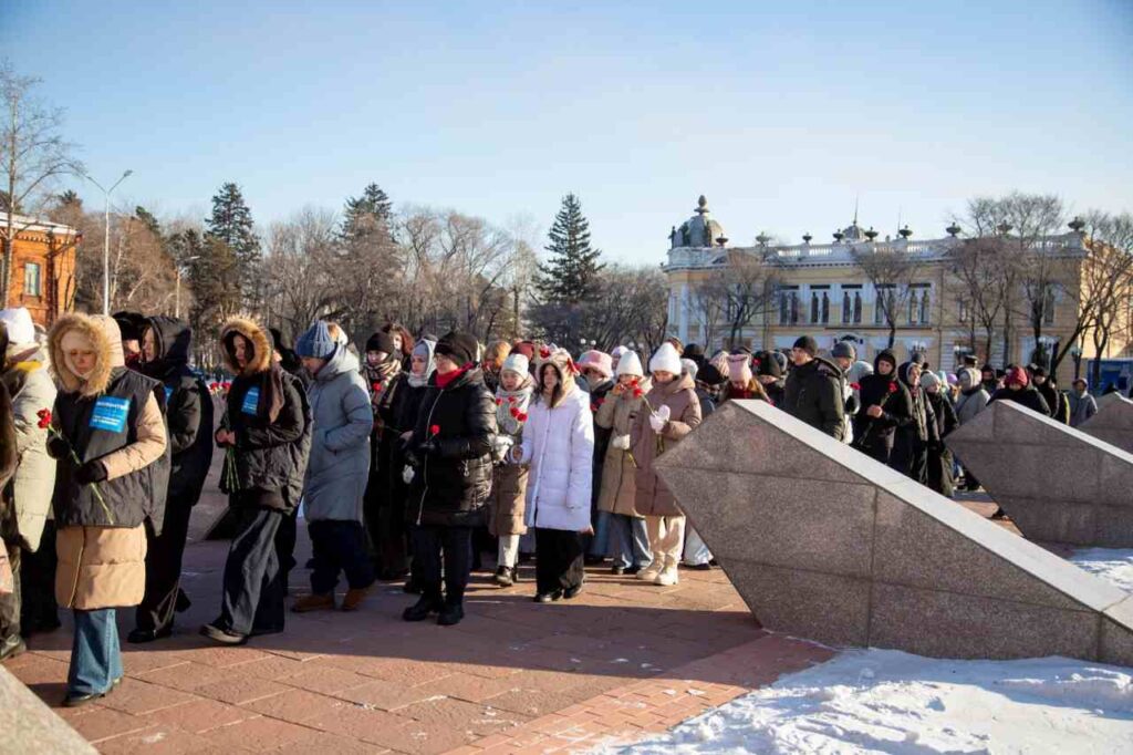 В Благовещенске почтили память погибших во время блокады Ленинграда