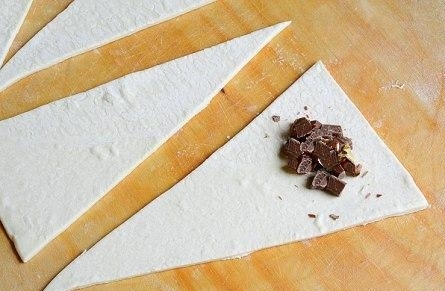 шоколадный круассан, круассан с шоколадом, рецепт круассана, круассан с начинкой, круассан на завтрак