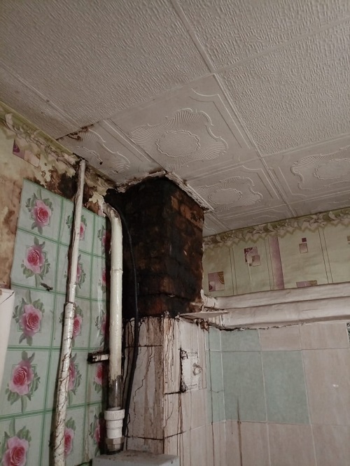 Пожар уничтожил дом: амурчан просят помочь сельскому учителю