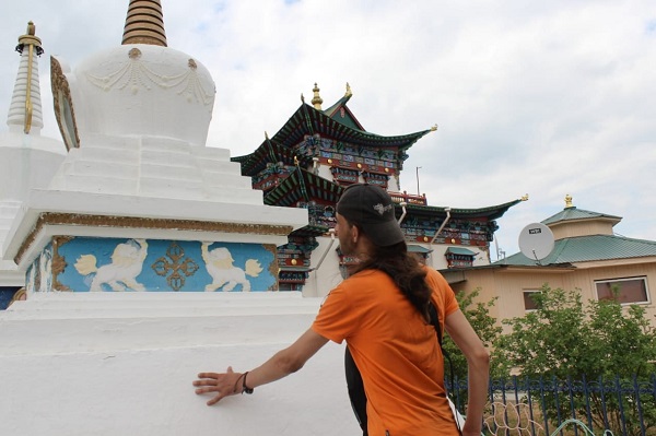 «Заинтересовались Яндекс. Путешествия»: благовещенский рокер-путешественник ищет товарищей по духу