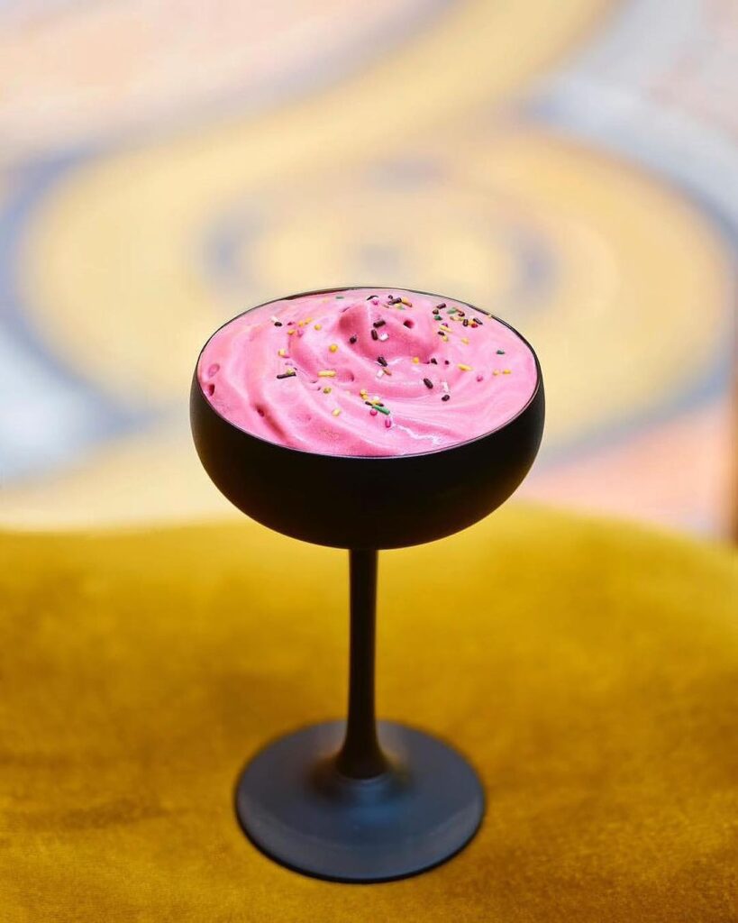 коктейли, бармен, день бармена, советы бармену, красивая подача коктейля