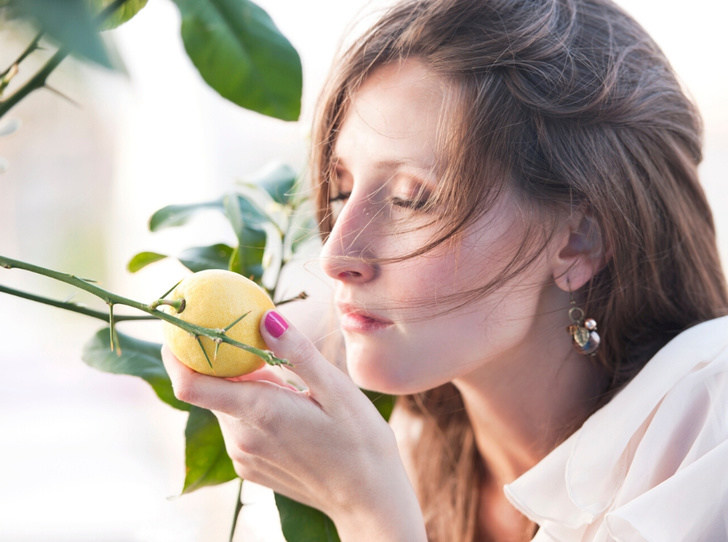 популярные ароматы, как выбрать духи, духи диор, духи шанель, туалетная вода диор