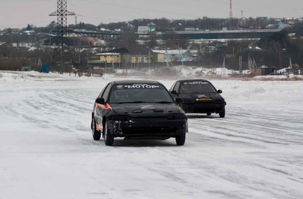 Весь пьедестал областного чемпионата по автогонкам заняли благовещенцы