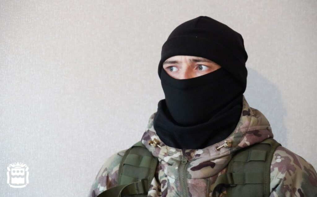 Военнослужащий