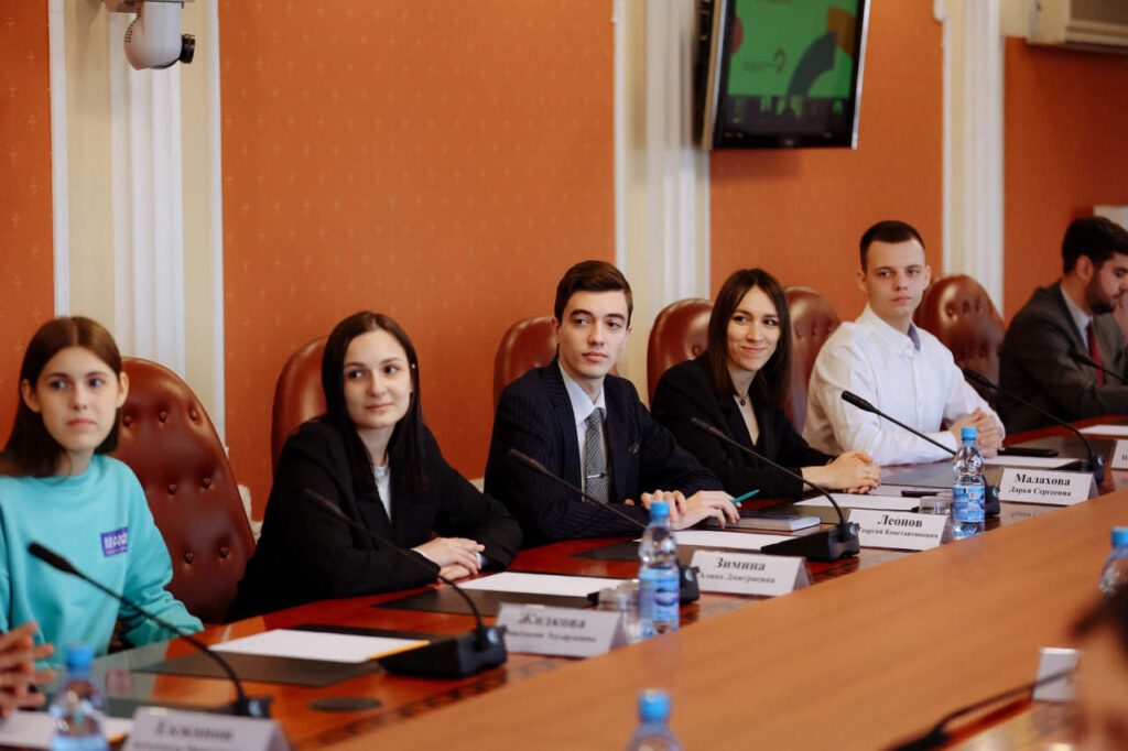 Встреча Василия Орлова с молодёжью Приамурья