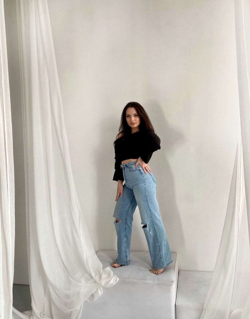 «Правильная поза – 50 % успеха»: амурчанам рассказали, как правильно фотографировать себя