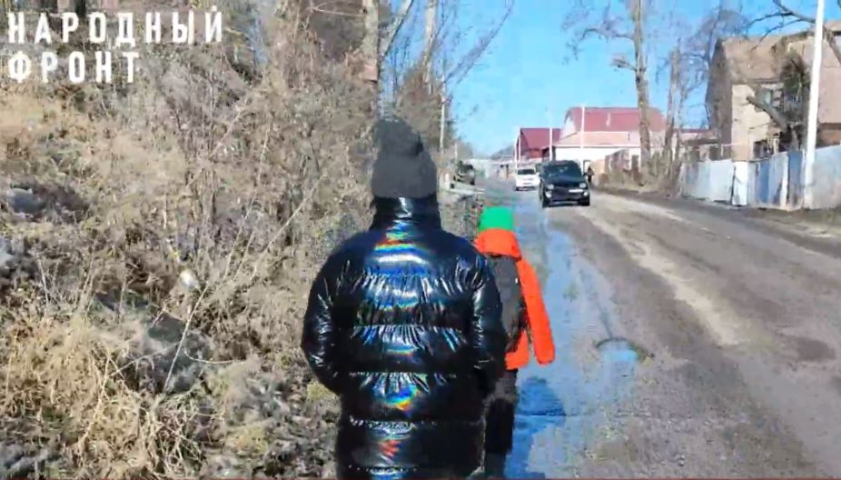 Благовещенские школьники вынуждены рискуя жизнью возвращаться из школы домой 