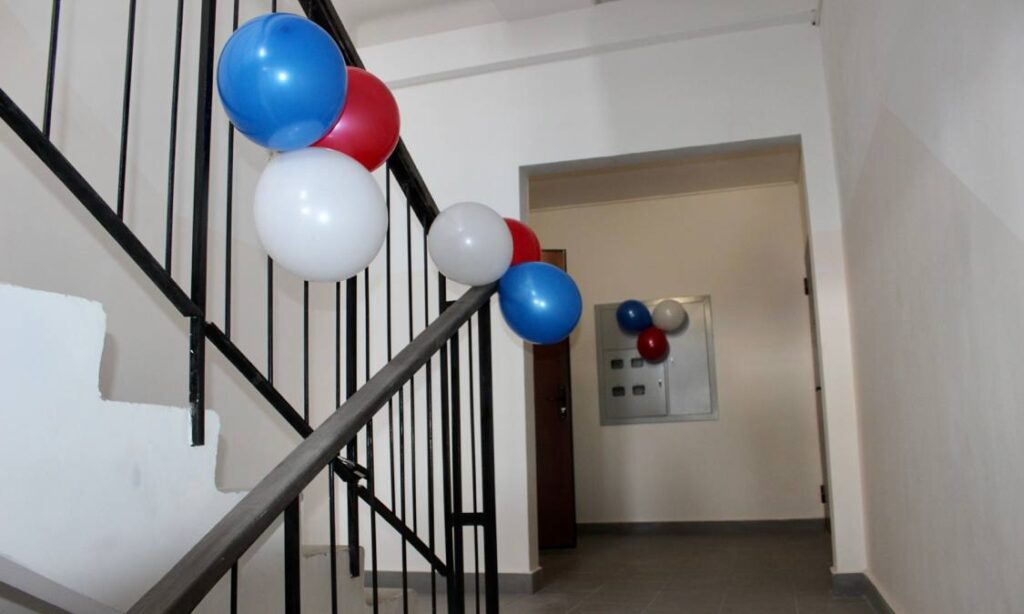 Амурчане получили ключи от новых квартир