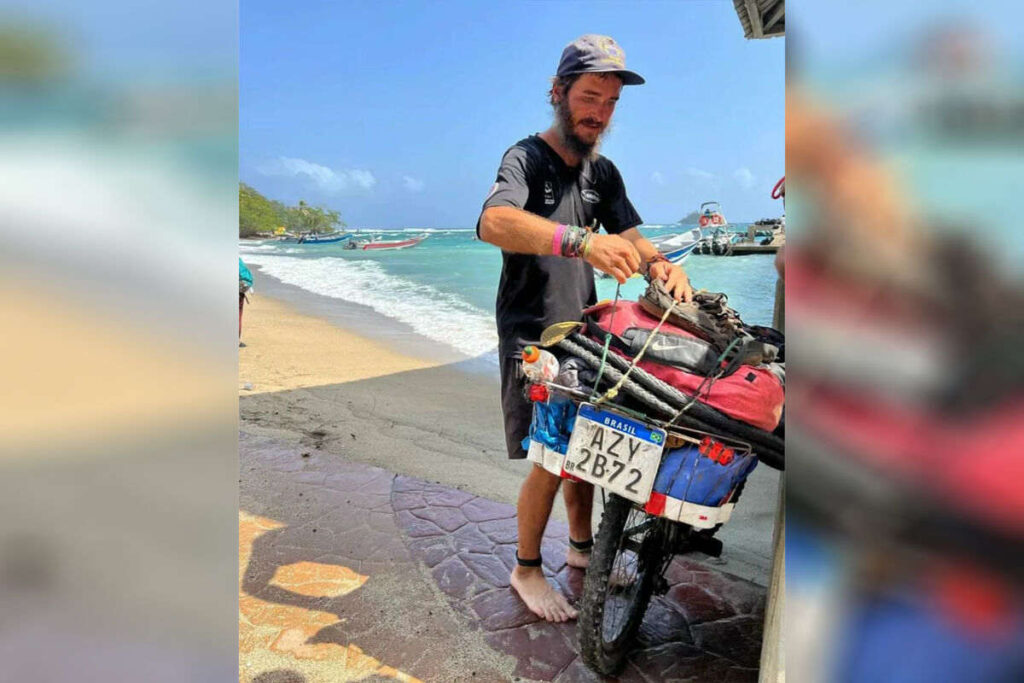 Владимир Комаров