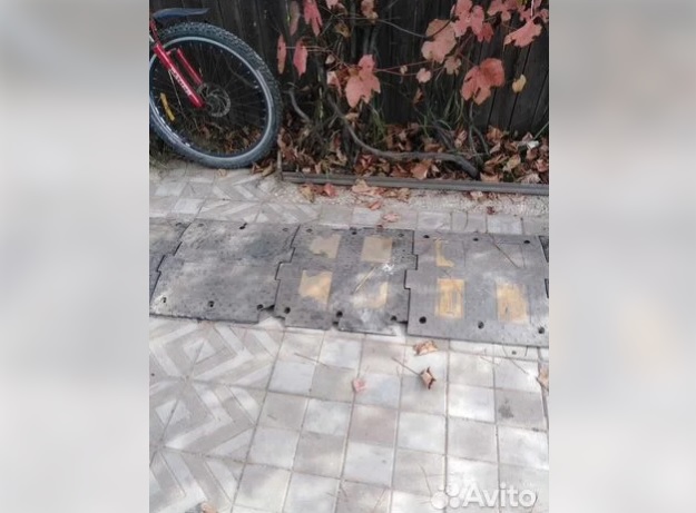 Друг на час, верну любимого, костюм для недособаки: самые необычные объявления в Благовещенске