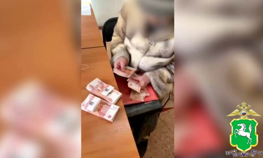 Пенсионерка из Томска забыла в кондитерской пакет с 1,4 миллиона рублей