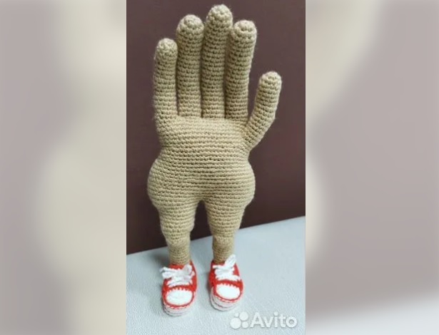 Друг на час, верну любимого, костюм для недособаки: самые необычные объявления в Благовещенске