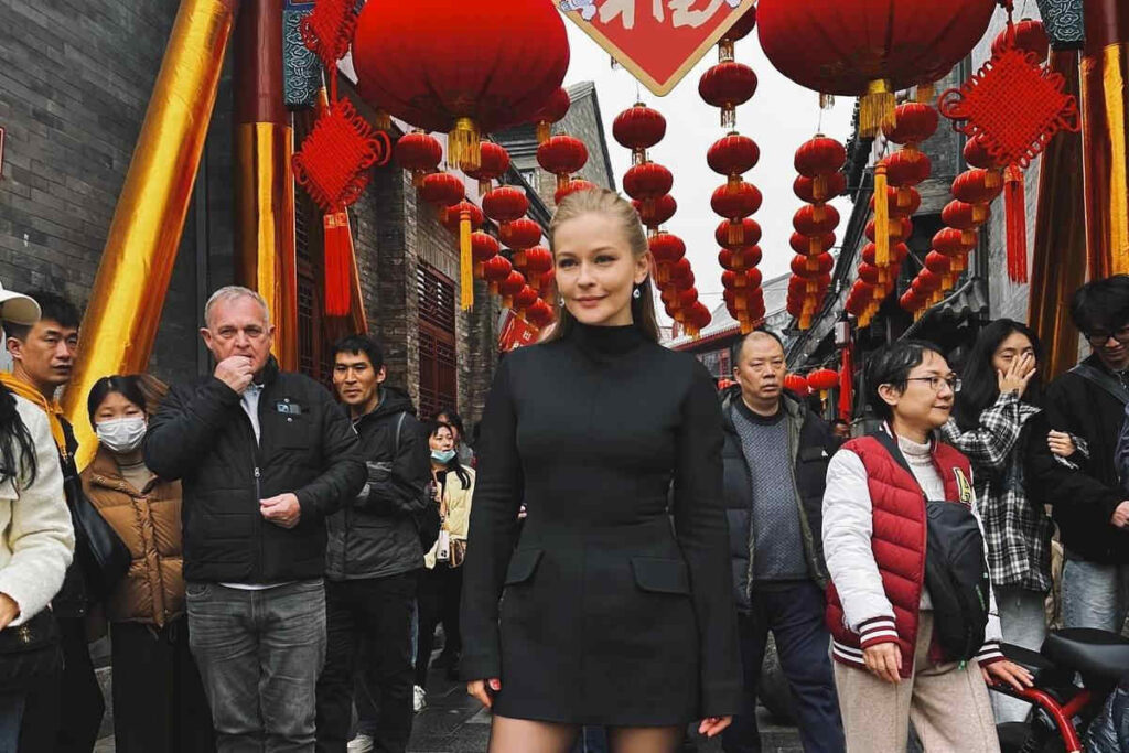 Юлия Пересильд в Китае