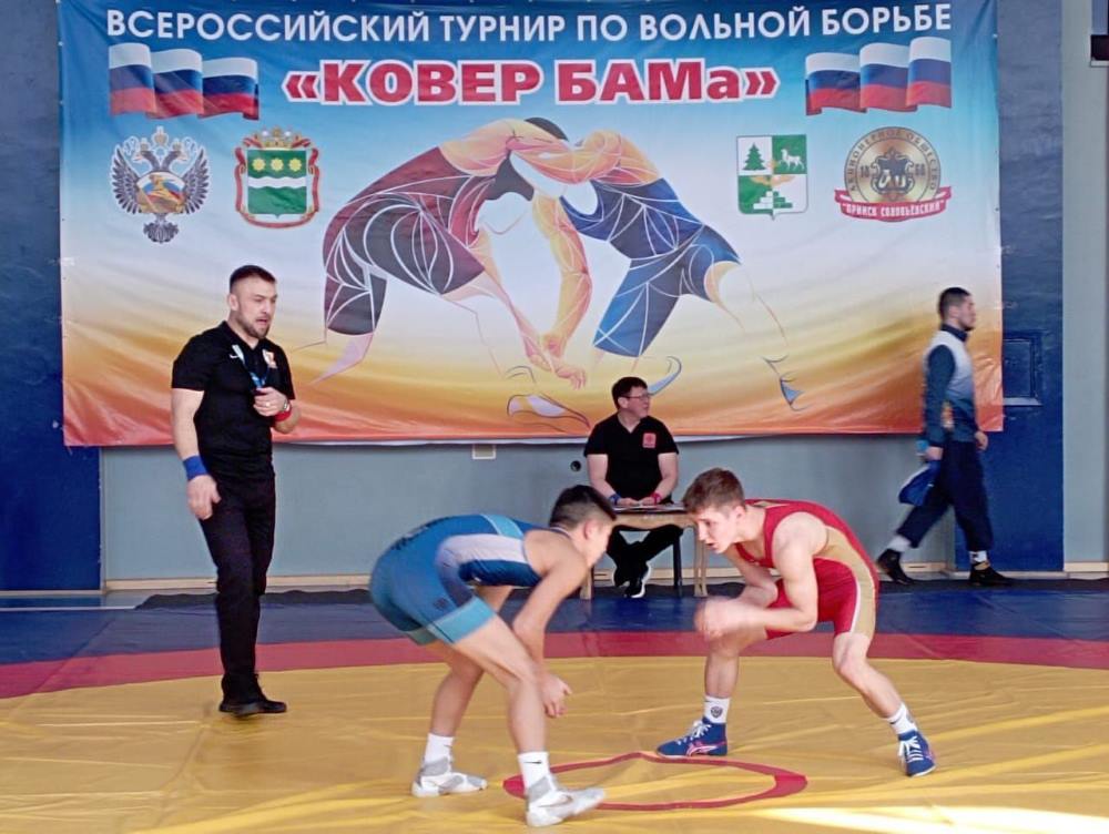 Три золота в кармане: амурские борцы успешно выступили на всероссийских соревнованиях