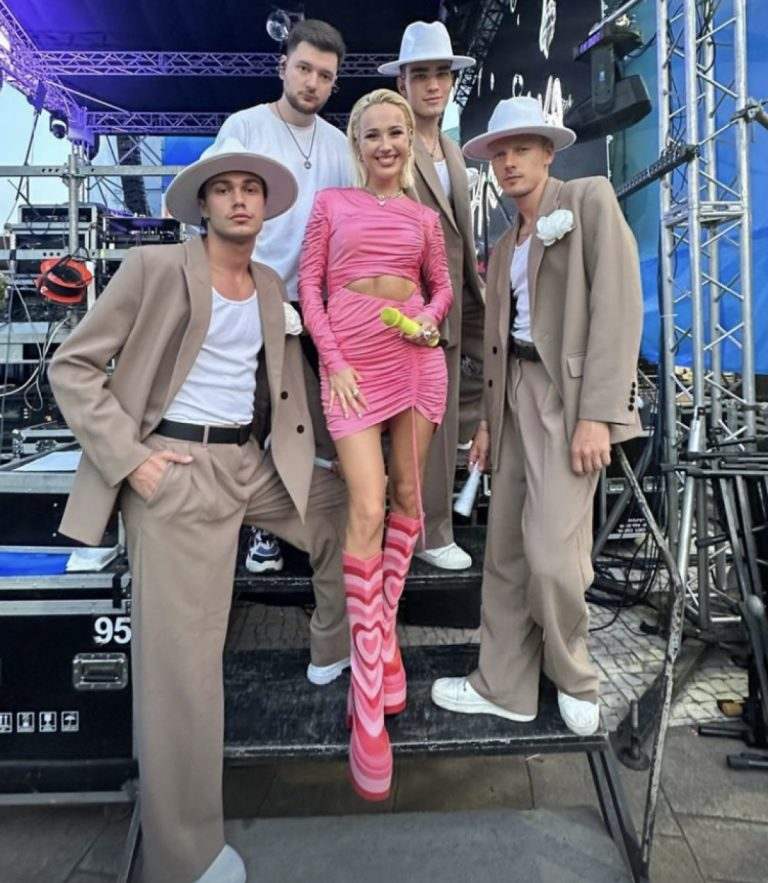 барбикор, стиль Барби, Барби-бум, одежда в стиле Барби