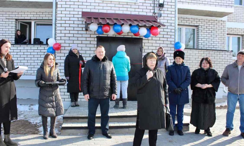 Амурчане получили ключи от новых квартир