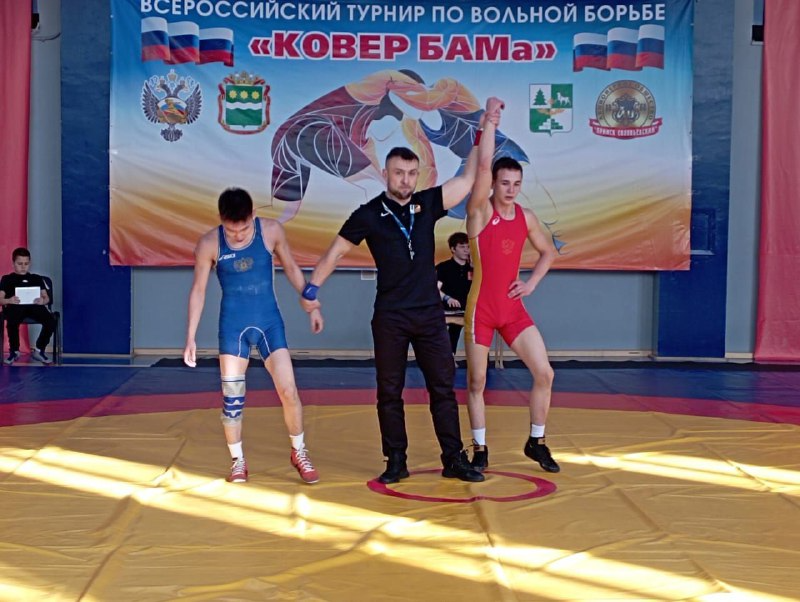Три золота в кармане: амурские борцы успешно выступили на всероссийских соревнованиях