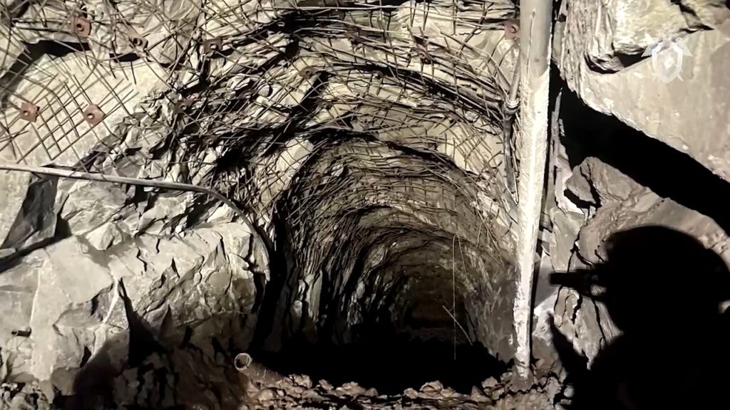 Следком возбудил уголовное дело по факту обрушения породы в шахте амурского рудника