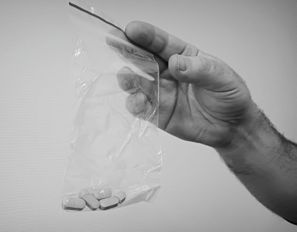 Нарколог: 80 % населения имеют тяжелую зависимость, с которой надо бороться