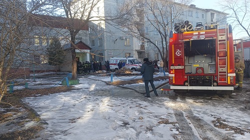 Очевидцы: у общежития БГПУ заметили десять пожарных машин и кареты скорой помощи